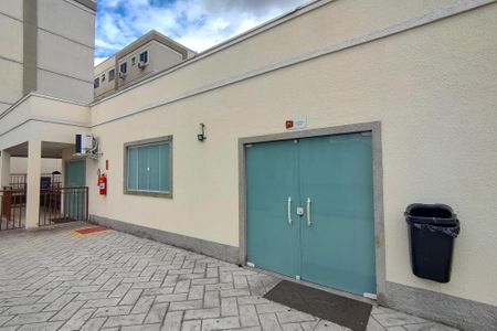 Apartamento para alugar com 47m², 2 quartos e 1 vaga Apartamento para alugar com 47m², 2 quartos e 1 vagaÁrea comum - Salão de festas