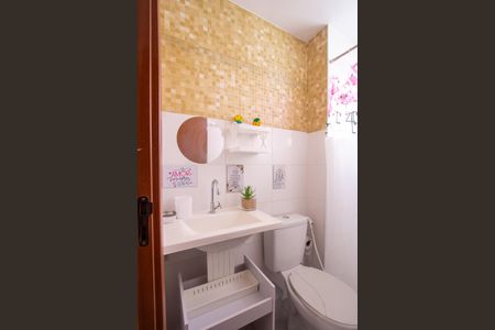 Apartamento para alugar com 47m², 2 quartos e 1 vaga Apartamento para alugar com 47m², 2 quartos e 1 vagaBanheiro