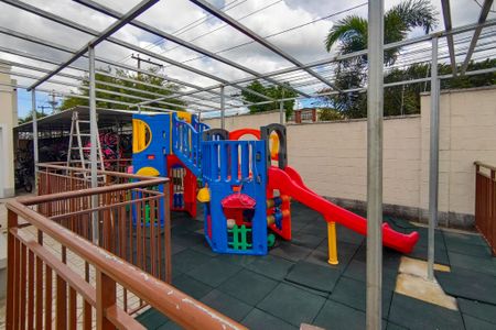 Apartamento para alugar com 47m², 2 quartos e 1 vaga Apartamento para alugar com 47m², 2 quartos e 1 vagaÁrea comum - Playground