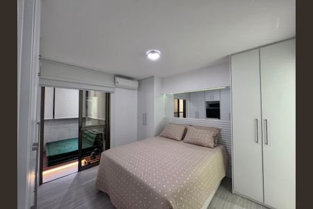 Apartamento à venda com 84m², 2 quartos e 2 vagas Apartamento à venda com 84m², 2 quartos e 2 vagasSuíte
