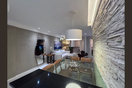 Apartamento à venda com 84m², 2 quartos e 2 vagas Apartamento à venda com 84m², 2 quartos e 2 vagasSala