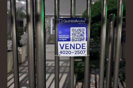 Apartamento à venda com 84m², 2 quartos e 2 vagas Apartamento à venda com 84m², 2 quartos e 2 vagasPlaquinha Quinto Andar