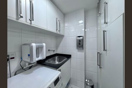 Apartamento à venda com 84m², 2 quartos e 2 vagas Apartamento à venda com 84m², 2 quartos e 2 vagasCozinha e Área de Serviço