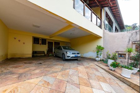 Casa para alugar com 389m², 5 quartos e 2 vagasGaragem