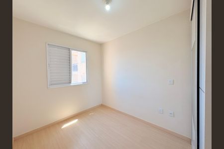 Apartamento à venda com 54m², 2 quartos e 1 vagaQuarto 2
