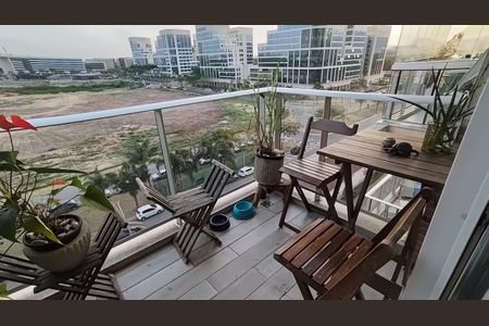 Apartamento para alugar com 66m², 1 quarto e 1 vagaVaranda