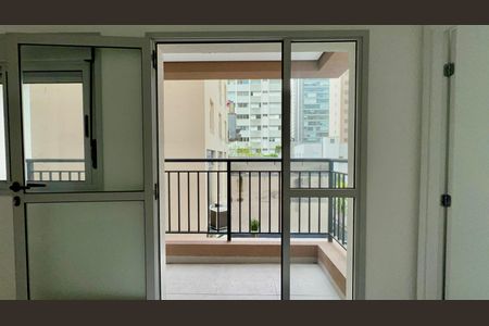 Varanda de apartamento à venda com 1 quarto, 40m² em Pinheiros, São Paulo