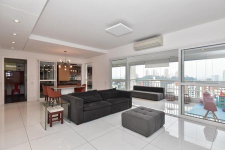 Apartamento à venda com 200m², 3 quartos e 3 vagasSala