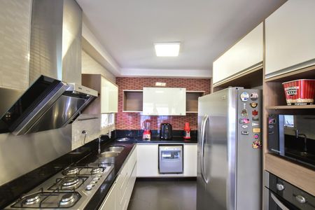 Apartamento à venda com 200m², 3 quartos e 3 vagasCozinha