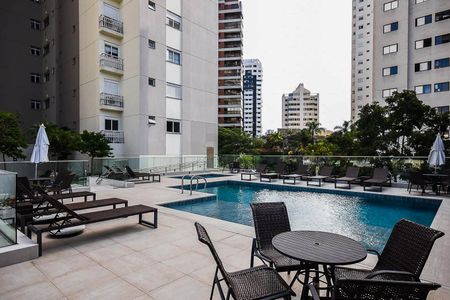 Apartamento à venda com 200m², 3 quartos e 3 vagasPiscina 2
