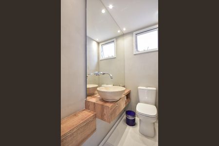 Apartamento à venda com 200m², 3 quartos e 3 vagasLavabo