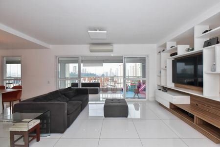 Apartamento à venda com 200m², 3 quartos e 3 vagasSala