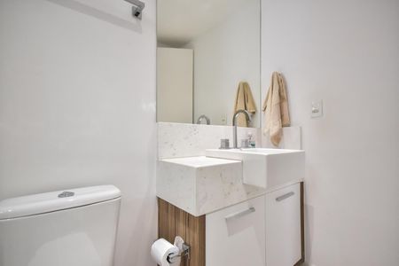 Apartamento à venda com 200m², 3 quartos e 3 vagasBanheiro da Suíte 1