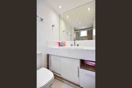 Apartamento à venda com 200m², 3 quartos e 3 vagasBanheiro da Suíte 2