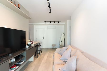 Foto 05 de apartamento à venda com 2 quartos, 73m² em Pinheiros, São Paulo
