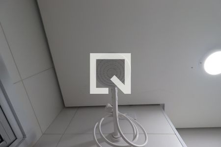 Banheiro de kitnet/studio para alugar com 1 quarto, 16m² em Vila Sao Pedro, Santo André