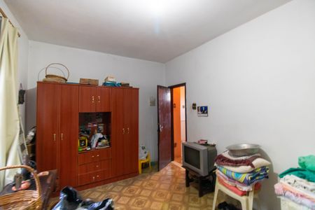 Casa à venda com 180m², 2 quartos e 2 vagas Casa à venda com 180m², 2 quartos e 2 vagasSuíte