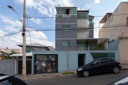 Apartamento à venda com 65m², 3 quartos e 2 vagas Apartamento à venda com 65m², 3 quartos e 2 vagasFachada