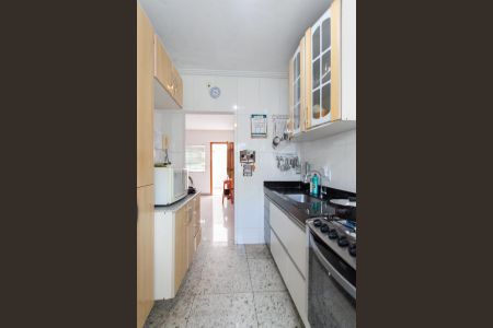 Apartamento à venda com 65m², 3 quartos e 2 vagas Apartamento à venda com 65m², 3 quartos e 2 vagasCozinha