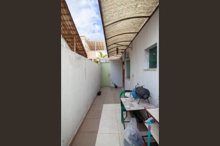 Apartamento à venda com 65m², 3 quartos e 2 vagas Apartamento à venda com 65m², 3 quartos e 2 vagasÁrea Privativa