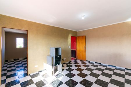 Sala de casa para alugar com 2 quartos, 110m² em Jardim Galli, São Paulo