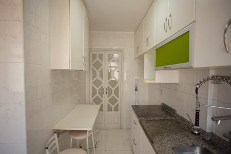 Apartamento à venda com 60m², 2 quartos e 2 vagas Apartamento à venda com 60m², 2 quartos e 2 vagasCozinha