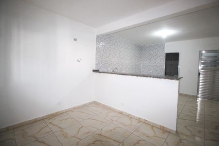 Sala de casa para alugar com 2 quartos, 68m² em Parque Ipe, São Paulo