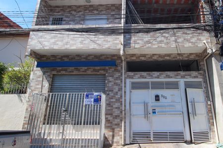 Casa para alugar com 68m², 2 quartos e sem vagaPlaca/Fachada