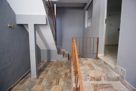 Casa para alugar com 68m², 2 quartos e sem vagaQuintal