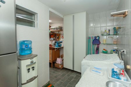 Casa à venda com 160m², 5 quartos e 4 vagasÁrea de Serviço