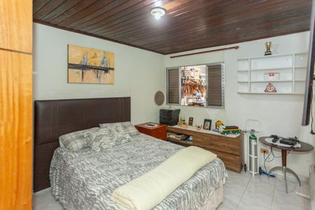 Casa à venda com 160m², 5 quartos e 4 vagasEdícula - Quarto