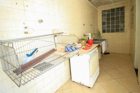 Casa à venda com 385m², 4 quartos e 7 vagasÁrea de Serviço