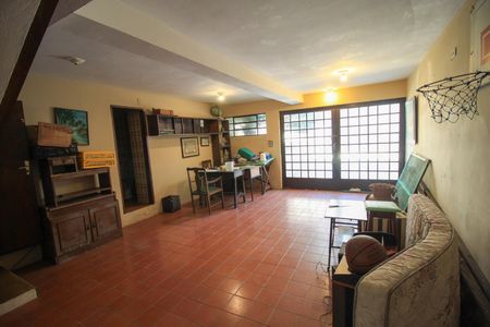 Casa à venda com 385m², 4 quartos e 7 vagasÁrea comum