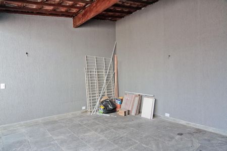 Casa à venda com 130m², 2 quartos e 2 vagasÁrea Externa