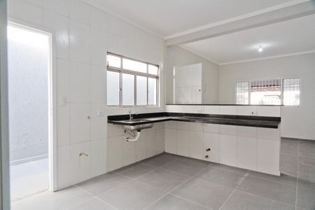 Casa à venda com 130m², 2 quartos e 2 vagasCozinha