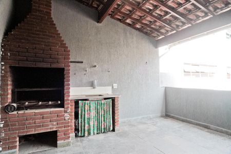 Casa à venda com 130m², 2 quartos e 2 vagasÁrea comum - Churrasqueira