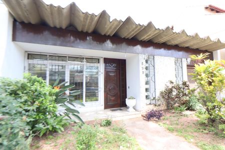 Casa à venda com 370m², 4 quartos e 2 vagasFachada