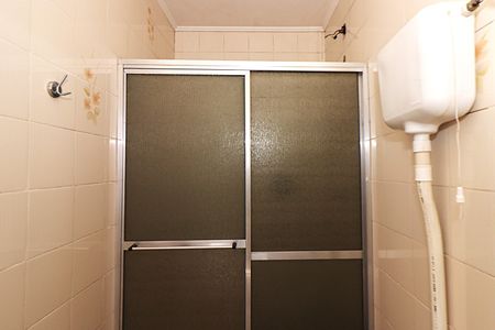 Casa à venda com 370m², 4 quartos e 2 vagasBanheiro do salão de festa