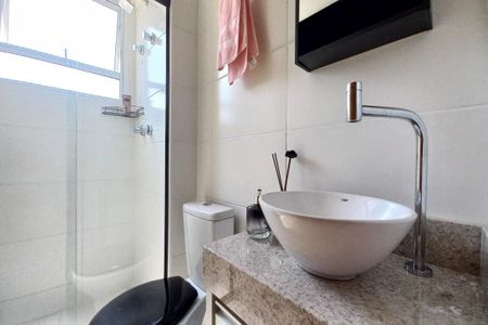 Apartamento à venda com 55m², 2 quartos e 1 vagaBanheiro