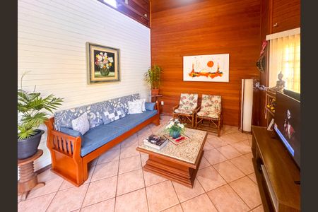 Sala de TV de casa para alugar com 3 quartos, 220m² em Ingleses do Rio Vermelho, Florianópolis