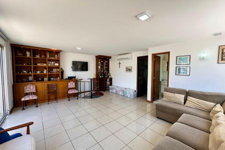 Apartamento à venda com 240m², 4 quartos e 2 vagasSala 2