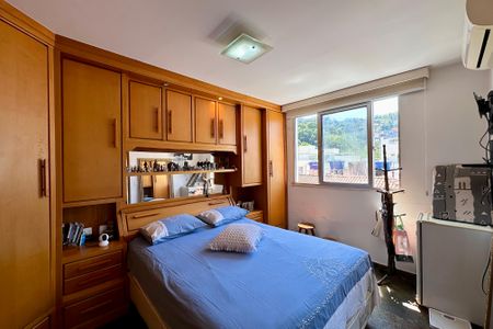 Apartamento à venda com 240m², 4 quartos e 2 vagasSuíte 2