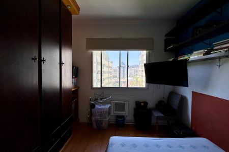 Apartamento à venda com 240m², 4 quartos e 2 vagasQuarto 2