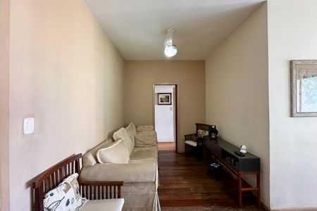 Apartamento à venda com 240m², 4 quartos e 2 vagasSala