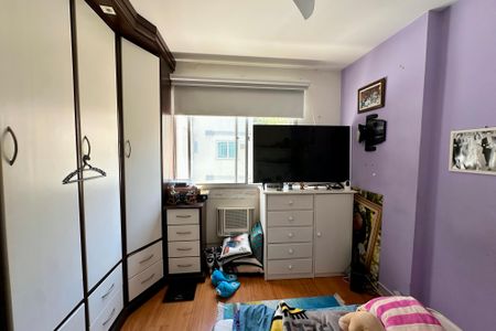 Apartamento à venda com 240m², 4 quartos e 2 vagasQuarto 1