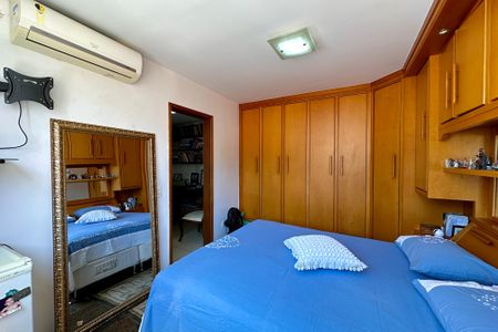 Apartamento à venda com 240m², 4 quartos e 2 vagasSuíte 2