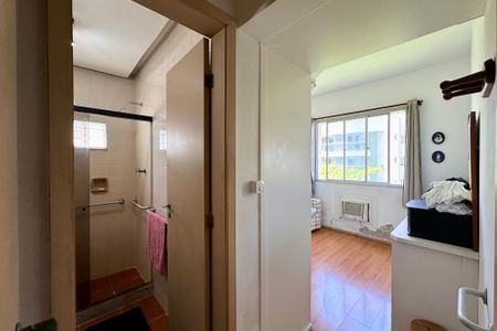 Apartamento à venda com 240m², 4 quartos e 2 vagasSuíte 1