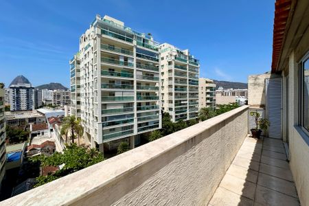 Apartamento à venda com 240m², 4 quartos e 2 vagasÁrea externa