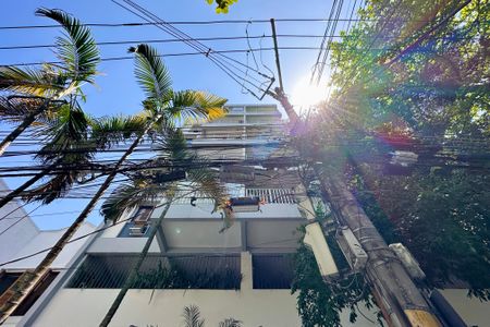 Apartamento à venda com 240m², 4 quartos e 2 vagasFachada