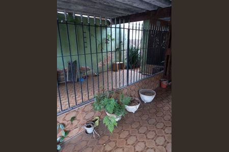 Casa à venda com 3 quartos, 260m² em Jardim Maria Estela, São Paulo